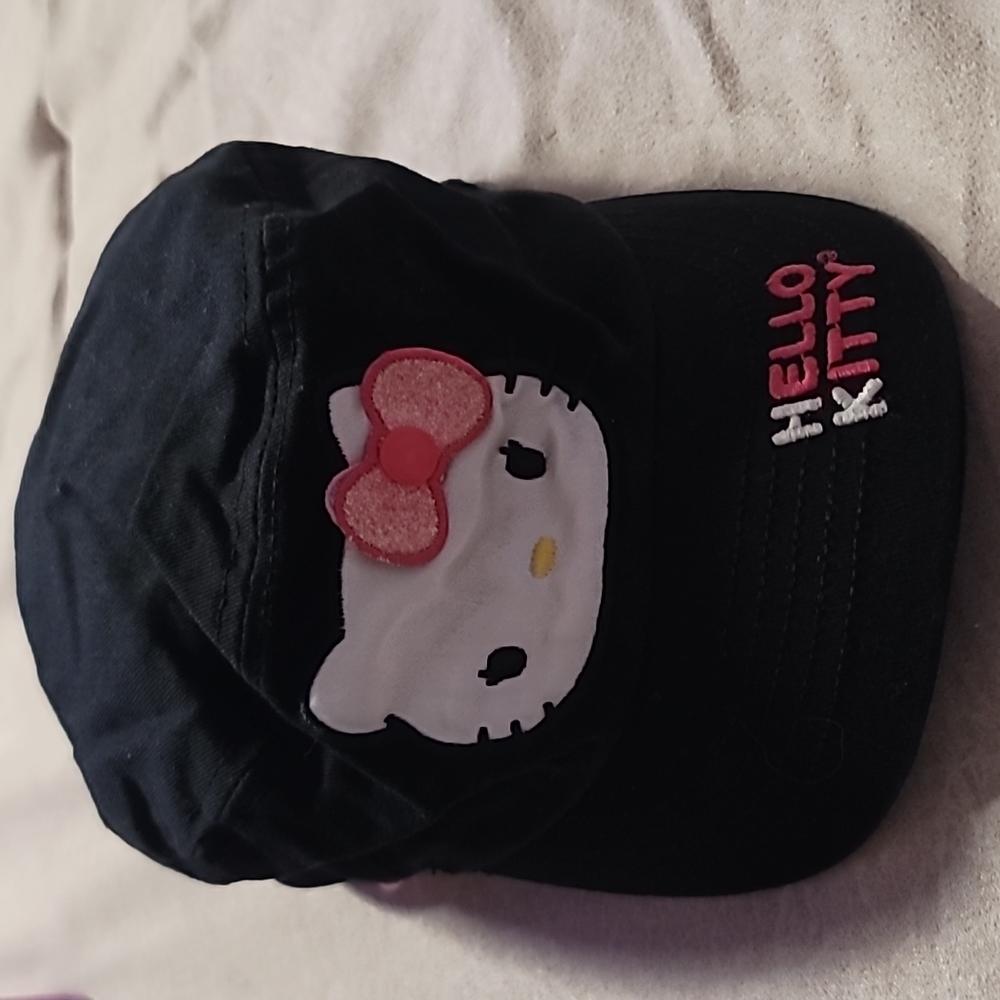 Hello Kitty Black Cap - Picture 1 of 8